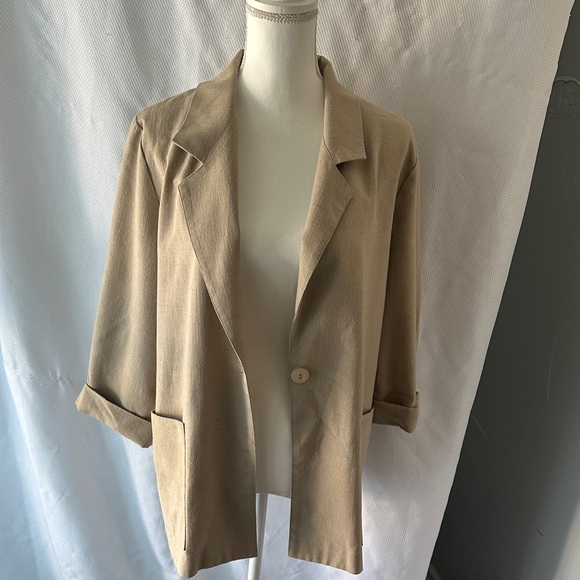 Chic Tan Women's Blazer - Picture 8 of 9